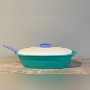 Tupperware Legacy Microwave Oval Serving Dish 7 1/4 cup Teal White Spoon